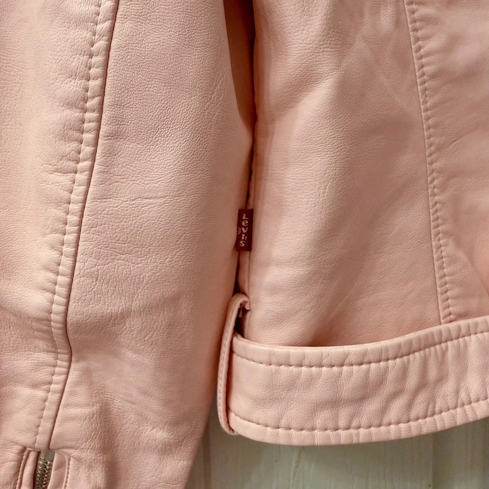 Levi Strauss Women XL Pink Faux Leather Moto Biker Jacket‎ LW8RU808 Belt Zippers